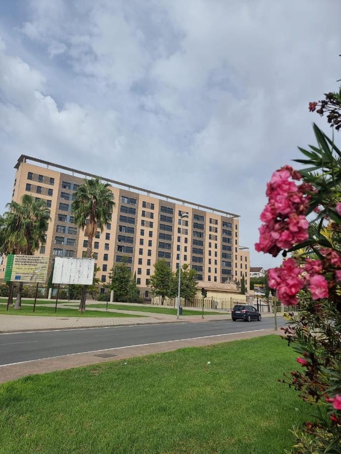 Апартаменты Alazan Jerez Ii-Parking Gratis-Wifi-Netflix Херес-де-ла-Фронтера Экстерьер фото